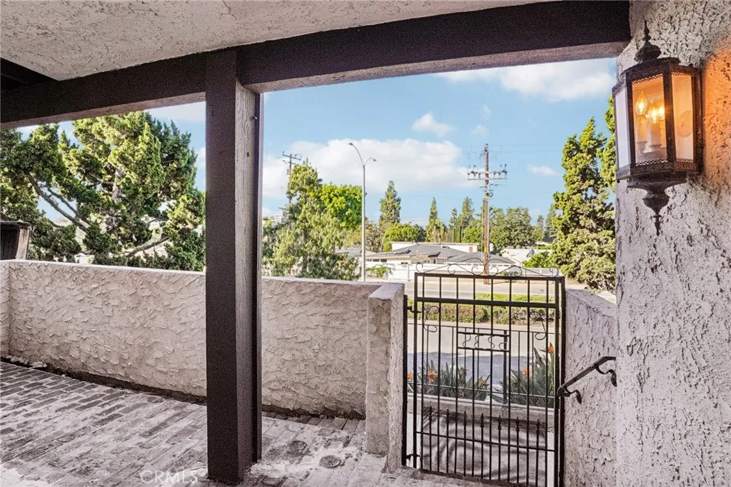 5235 Andalucia Court, Whittier, California 90601 home-pic-32