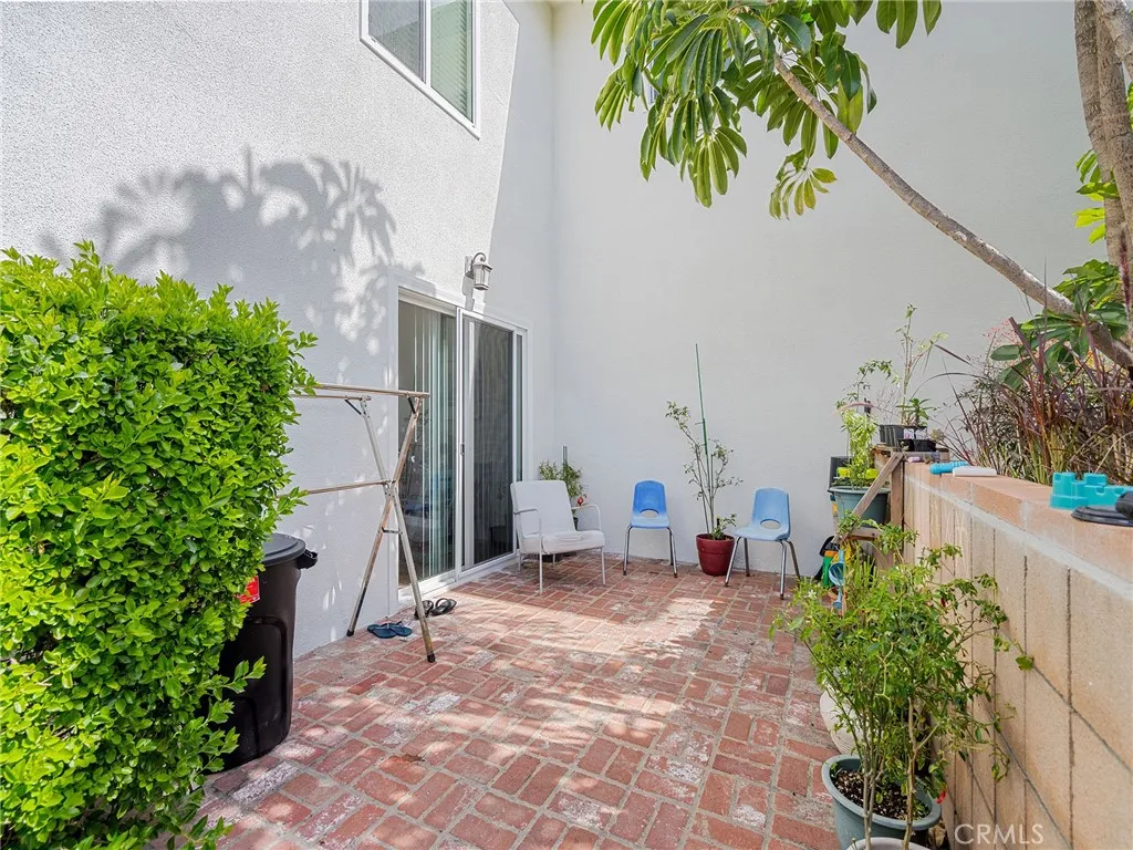 3903 W 182nd Street, Torrance, California 90504 home-pic-17