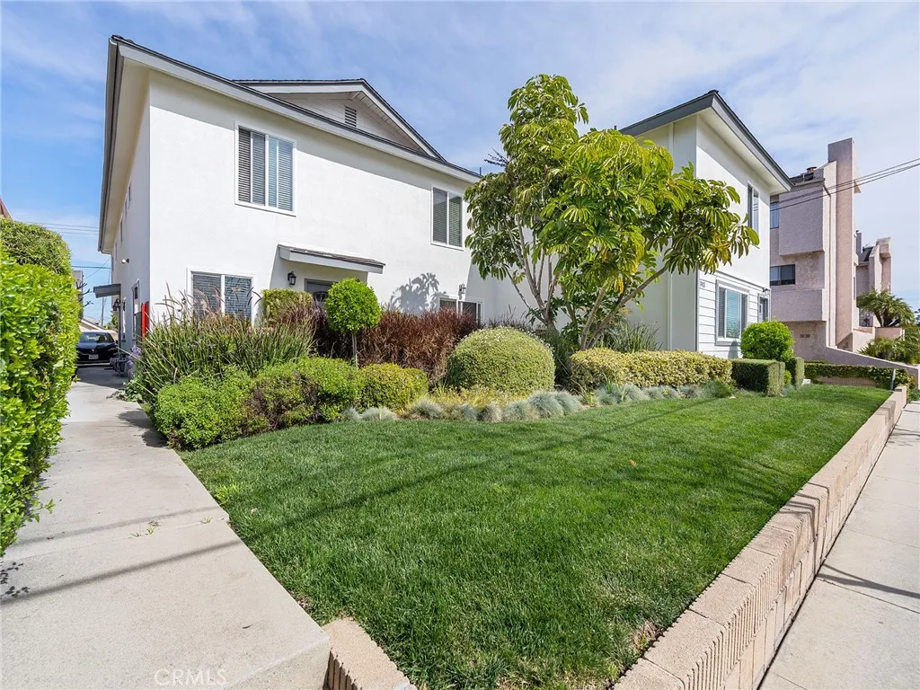 3903 W 182nd Street, Torrance, California 90504 home-pic-2