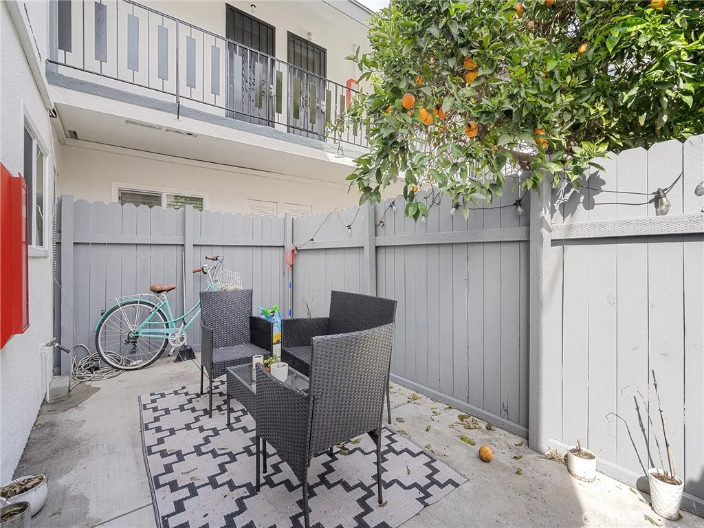 3903 W 182nd Street, Torrance, California 90504 home-pic-11