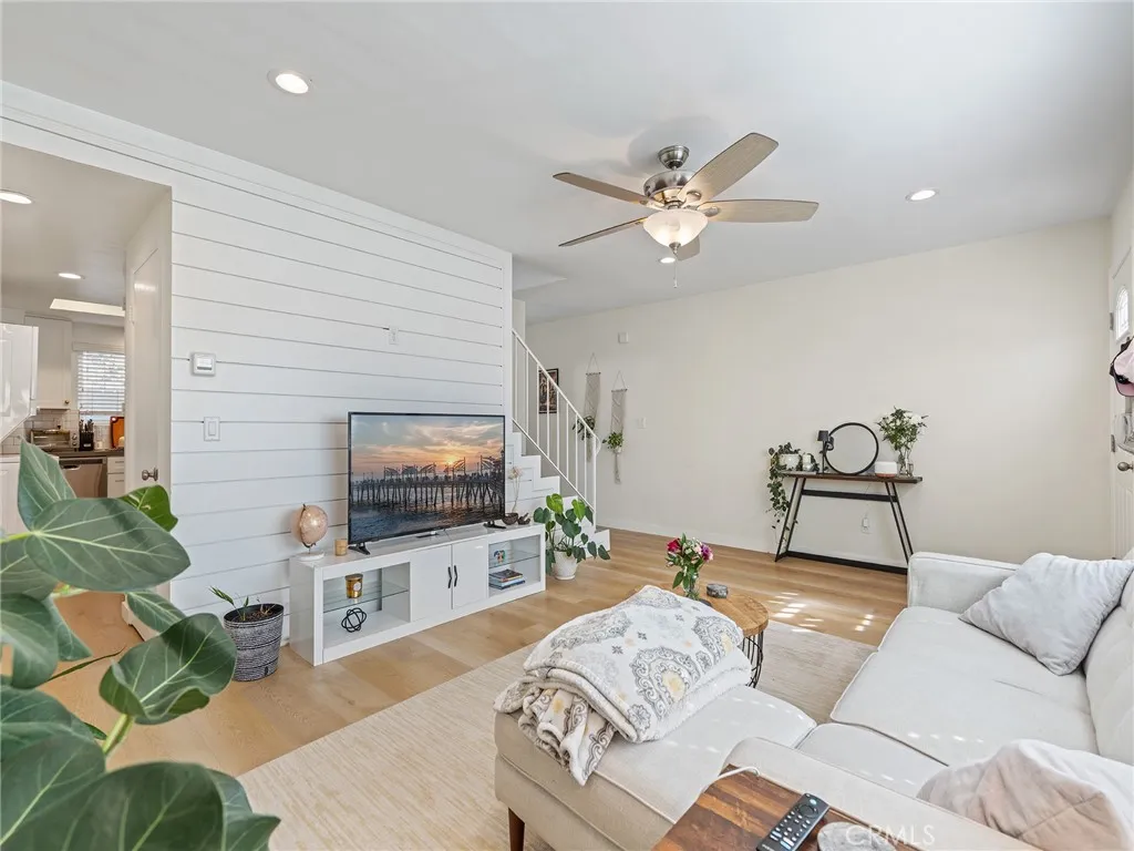 3903 W 182nd Street, Torrance, California 90504 home-pic-6