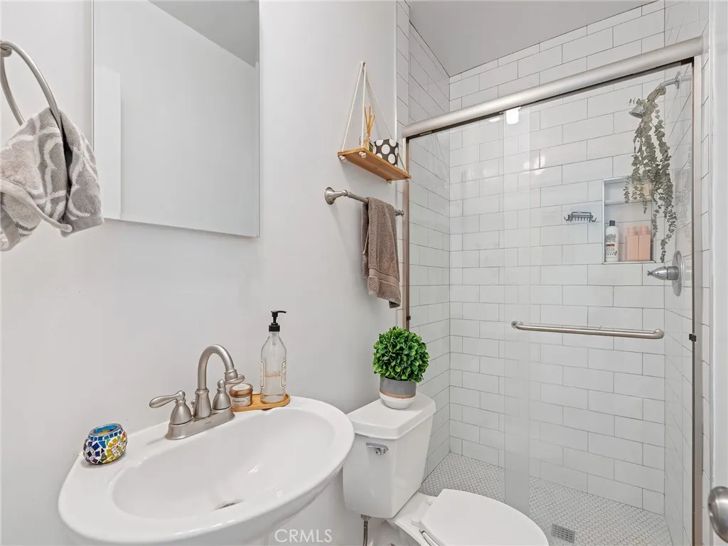 3903 W 182nd Street, Torrance, California 90504 home-pic-7