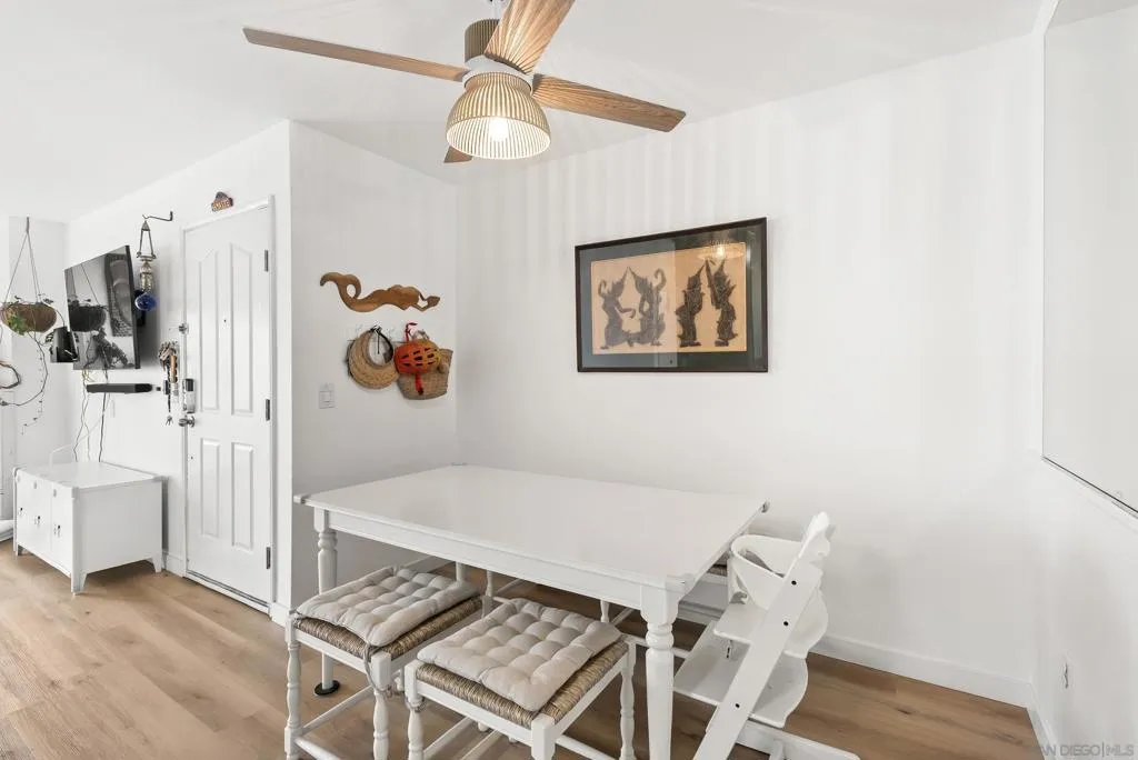 1780 S El Camino Real 104, Encinitas, California 92024 home-pic-6