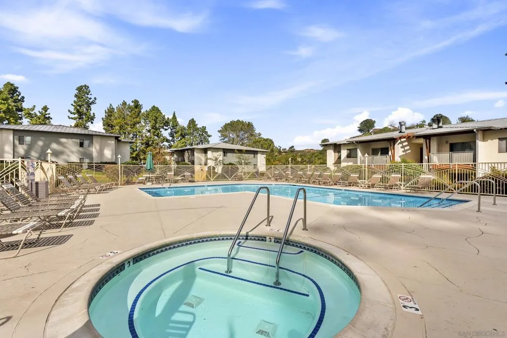 1780 S El Camino Real 104, Encinitas, California 92024 home-pic-17