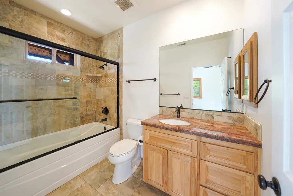 24710 Sutherland Drive, Ramona, California 92065 home-pic-32