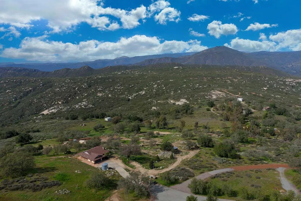 24710 Sutherland Drive, Ramona, California 92065 home-pic-39