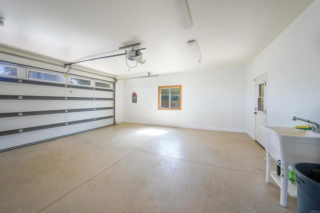 24710 Sutherland Drive, Ramona, California 92065 home-pic-36
