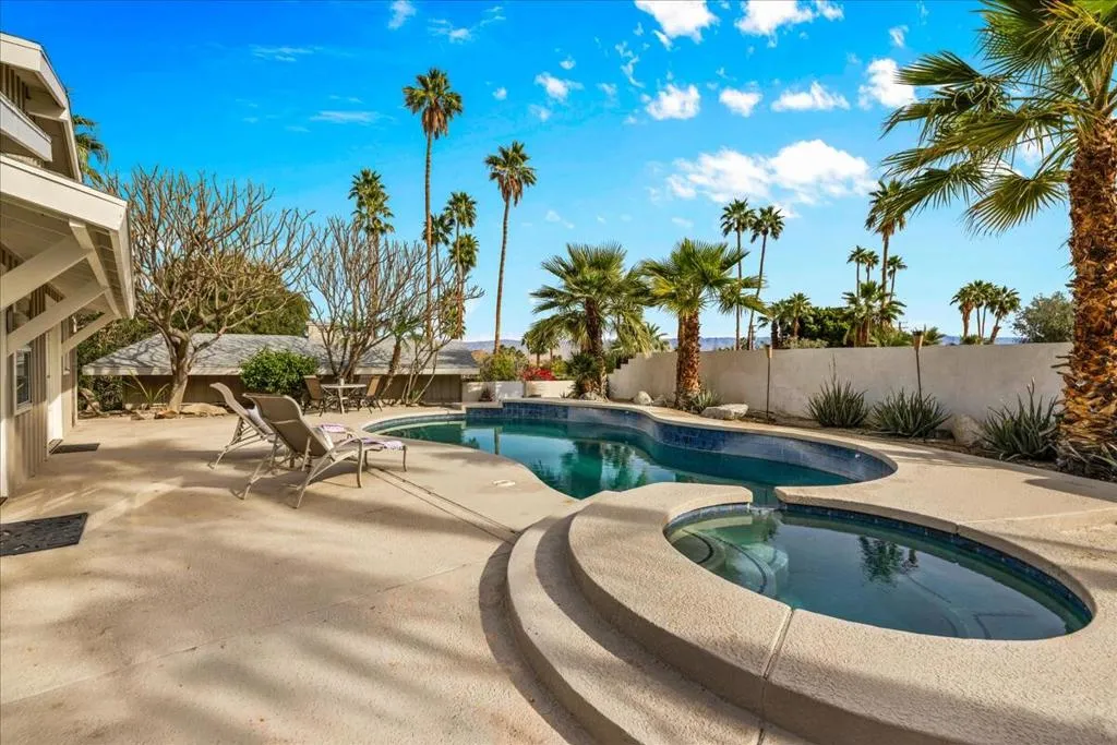 38207 Paradise Way, Cathedral City, California 92234 home-pic-31