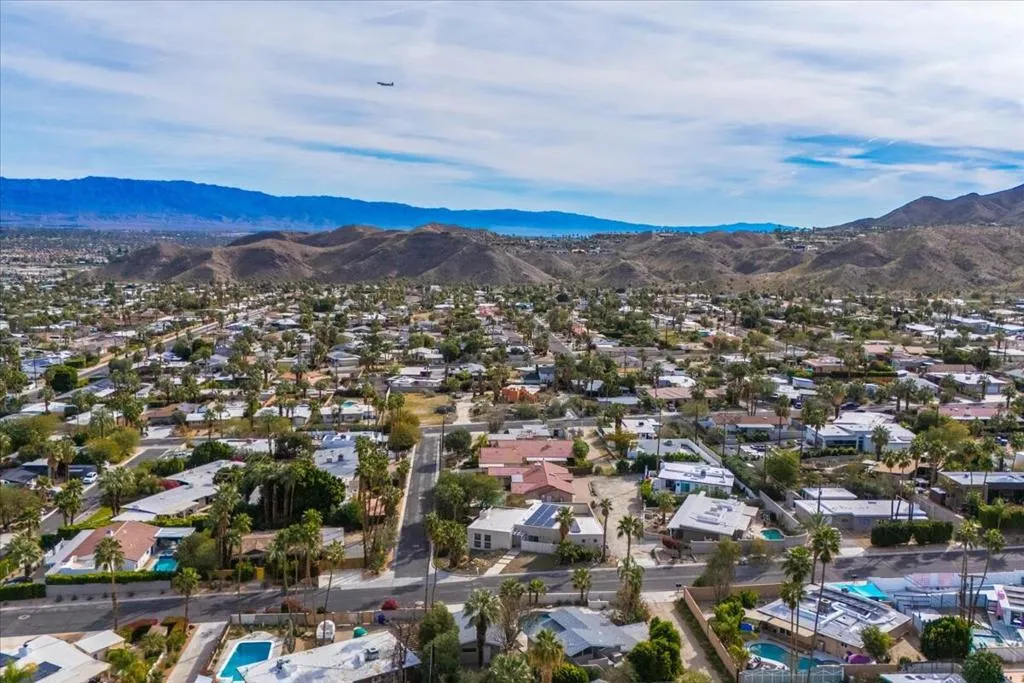 38207 Paradise Way, Cathedral City, California 92234 home-pic-37