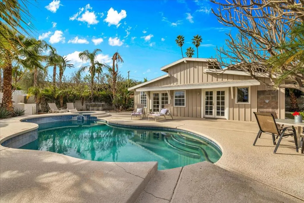 38207 Paradise Way, Cathedral City, California 92234 home-pic-27