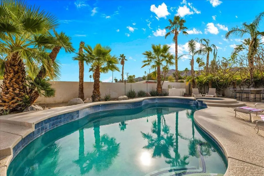38207 Paradise Way, Cathedral City, California 92234 home-pic-26