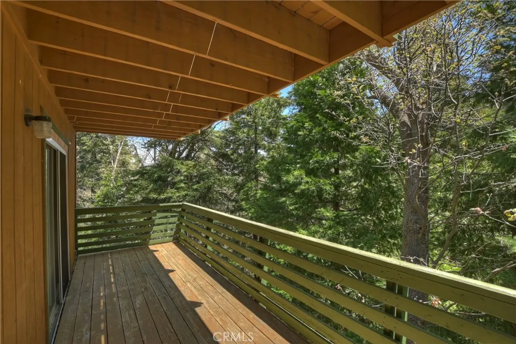 543 Community Drive, Lake Arrowhead, California 92352 home-pic-24