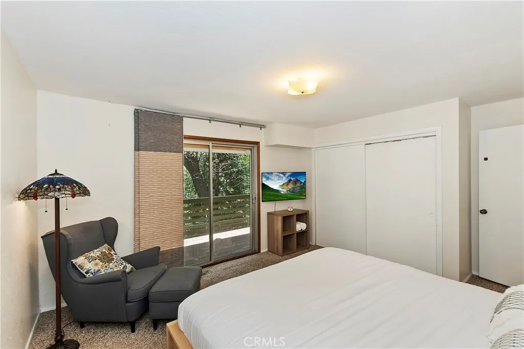 543 Community Drive, Lake Arrowhead, California 92352 home-pic-22
