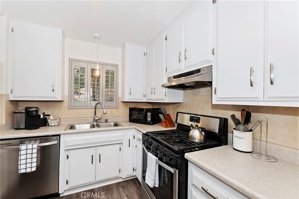 543 Community Drive, Lake Arrowhead, California 92352 home-pic-13