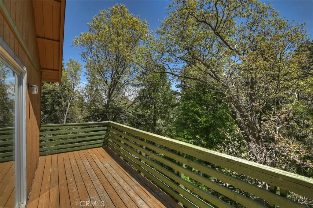 543 Community Drive, Lake Arrowhead, California 92352 home-pic-18