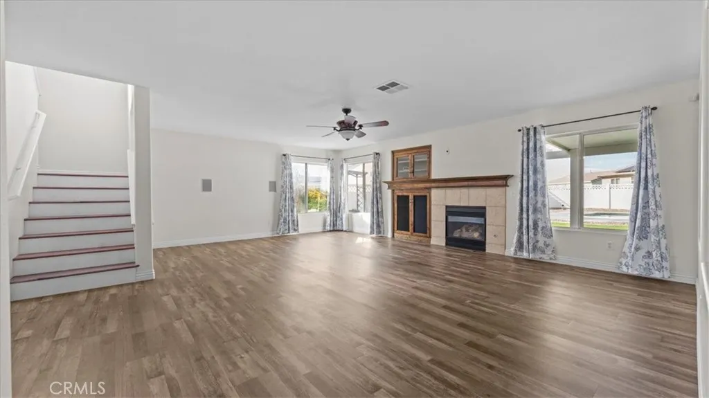 13944 Clydesdale Run, Victorville, California 92394 home-pic-9