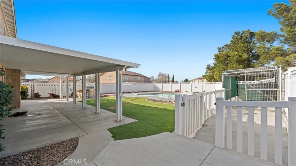 13944 Clydesdale Run, Victorville, California 92394 home-pic-28