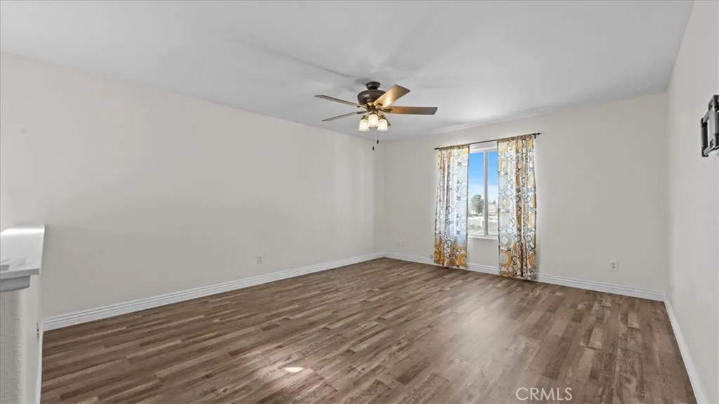 13944 Clydesdale Run, Victorville, California 92394 home-pic-24