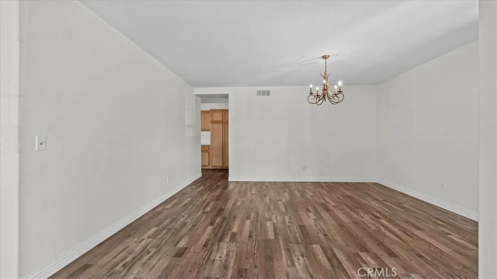 13944 Clydesdale Run, Victorville, California 92394 home-pic-5