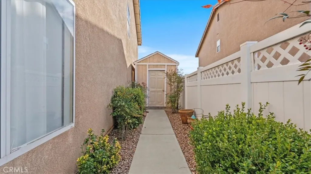 13944 Clydesdale Run, Victorville, California 92394 home-pic-33