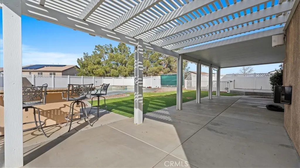 13944 Clydesdale Run, Victorville, California 92394 home-pic-27