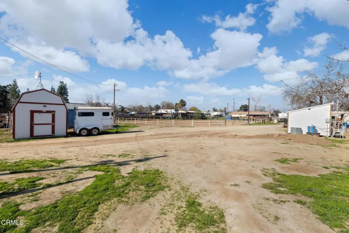 39-web-or-mls-301-sycamore-dr