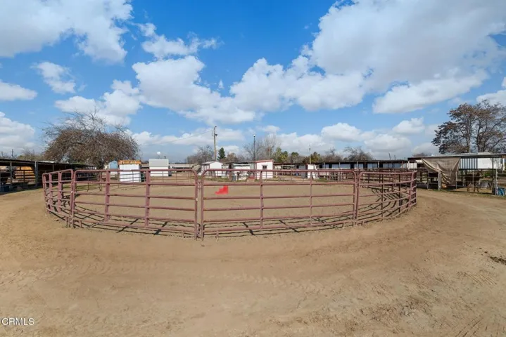 43-web-or-mls-301-sycamore-dr