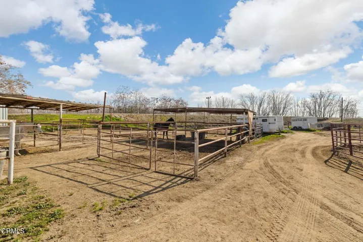 40-web-or-mls-301-sycamore-dr