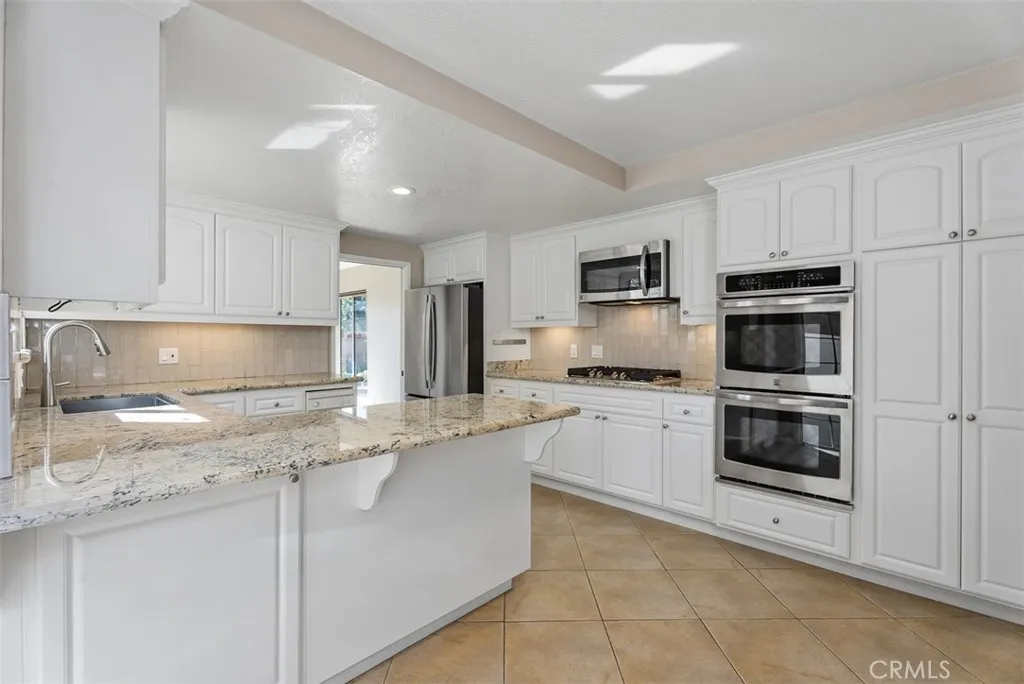 1640 Sheffield, La Habra, California 90631 home-pic-13