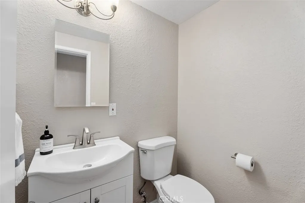 1640 Sheffield, La Habra, California 90631 home-pic-21