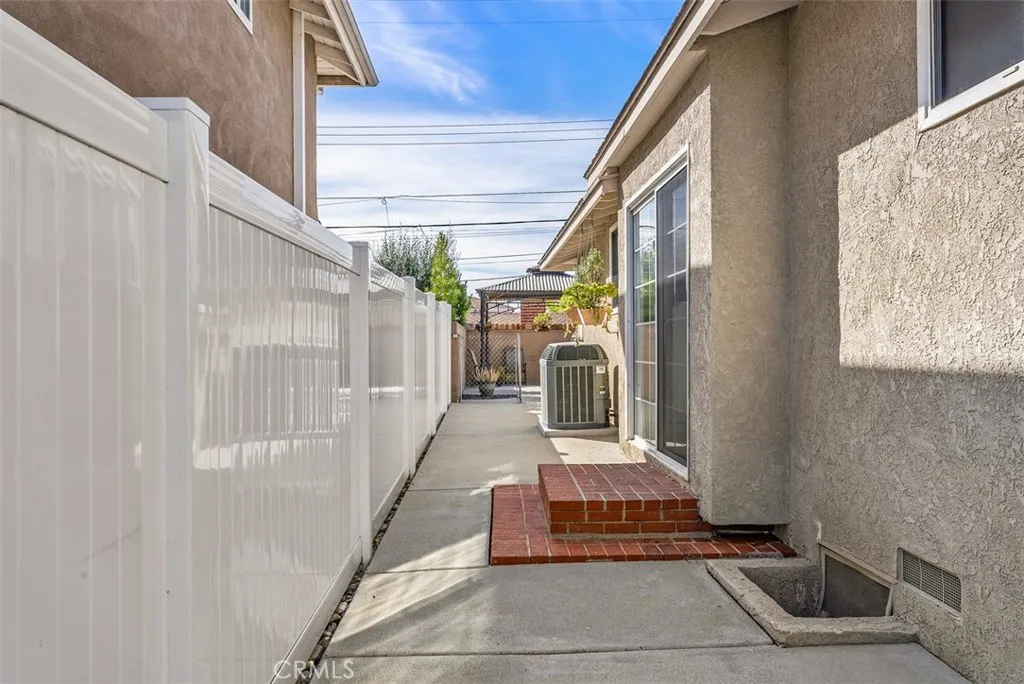 1640 Sheffield, La Habra, California 90631 home-pic-35