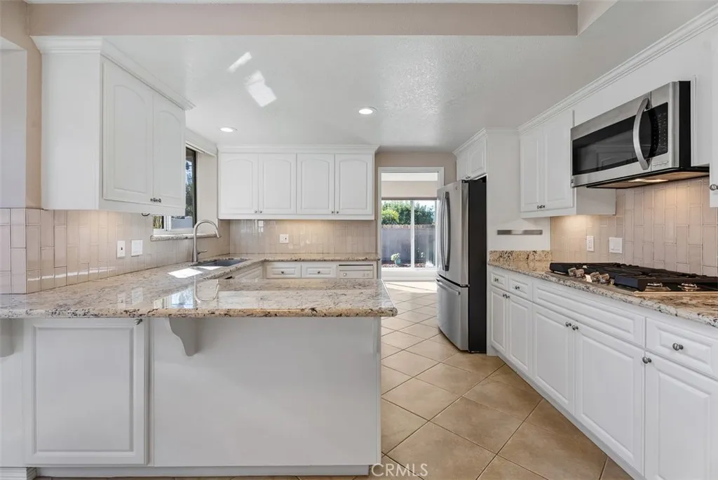 1640 Sheffield, La Habra, California 90631 home-pic-12