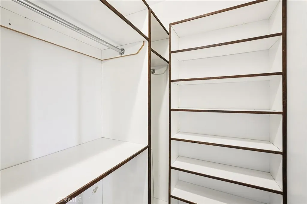 Walk in Closet