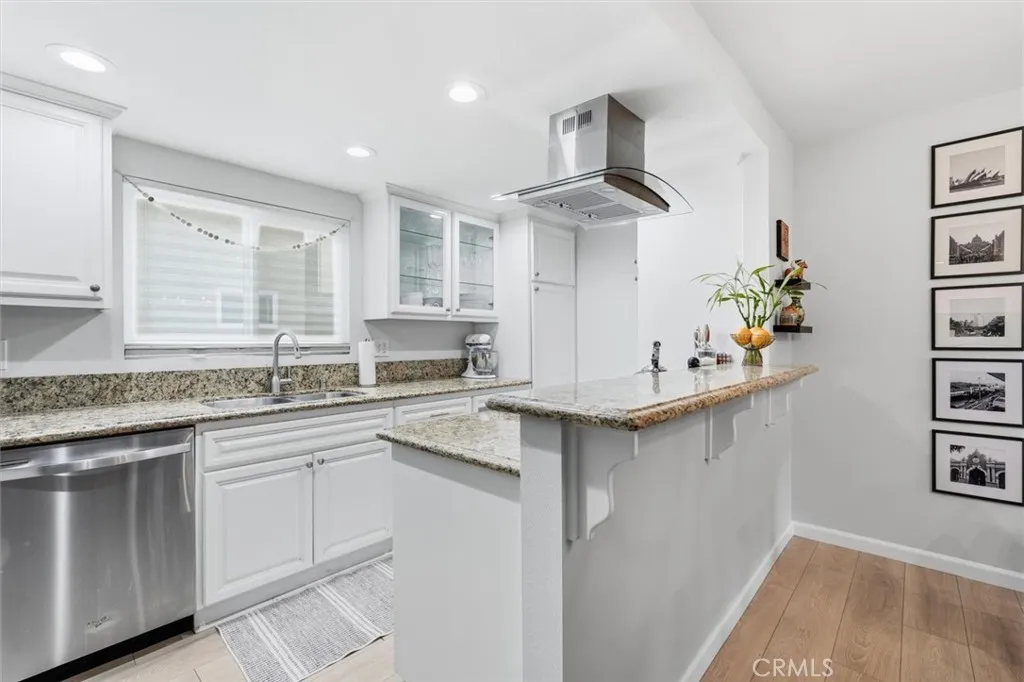 1410 Stanford Avenue A, Redondo Beach, California 90278 home-pic-17