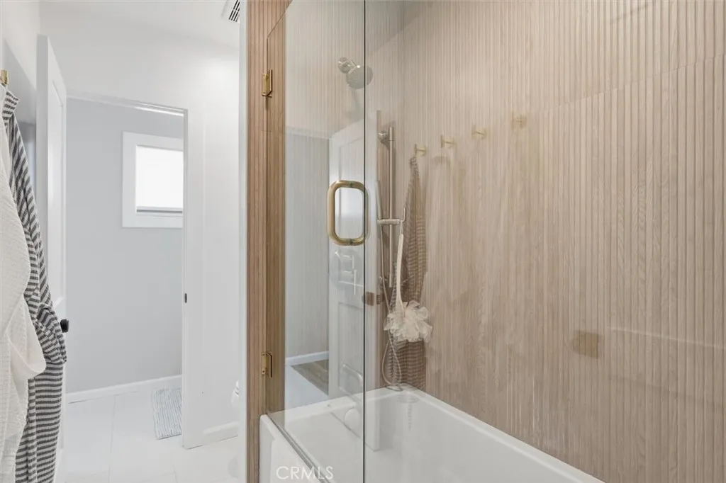 1410 Stanford Avenue A, Redondo Beach, California 90278 home-pic-35