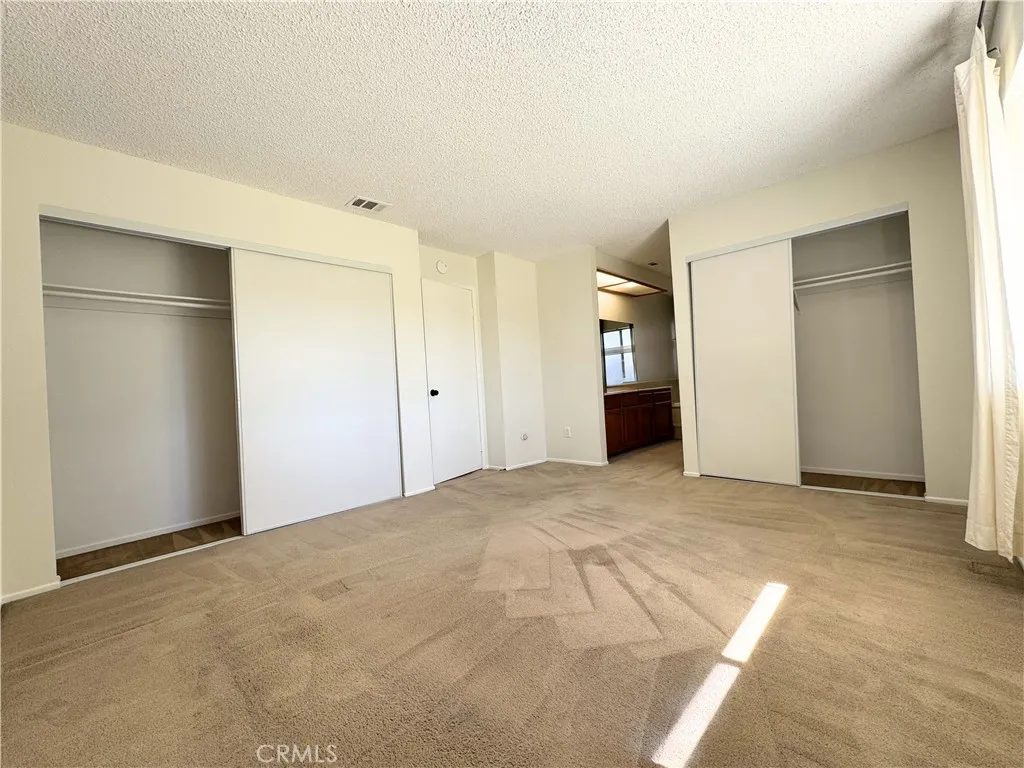 208 Deborah Court, Riverside, California 92507 home-pic-11