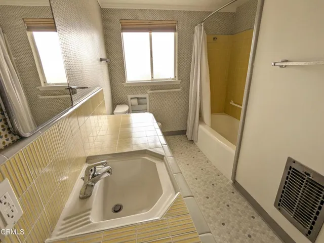 PXL_20260310_221025290