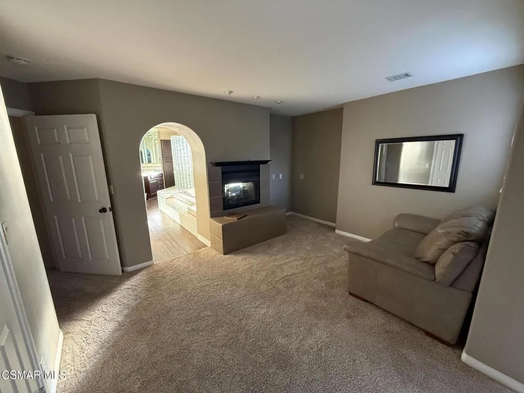 13761 Donnybrook Lane, Moorpark, California 93021 home-pic-12