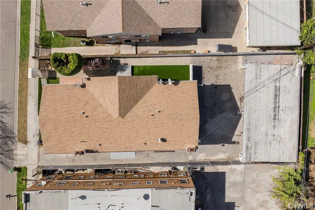 313 W Magnolia, Compton, California 90220 home-pic-6