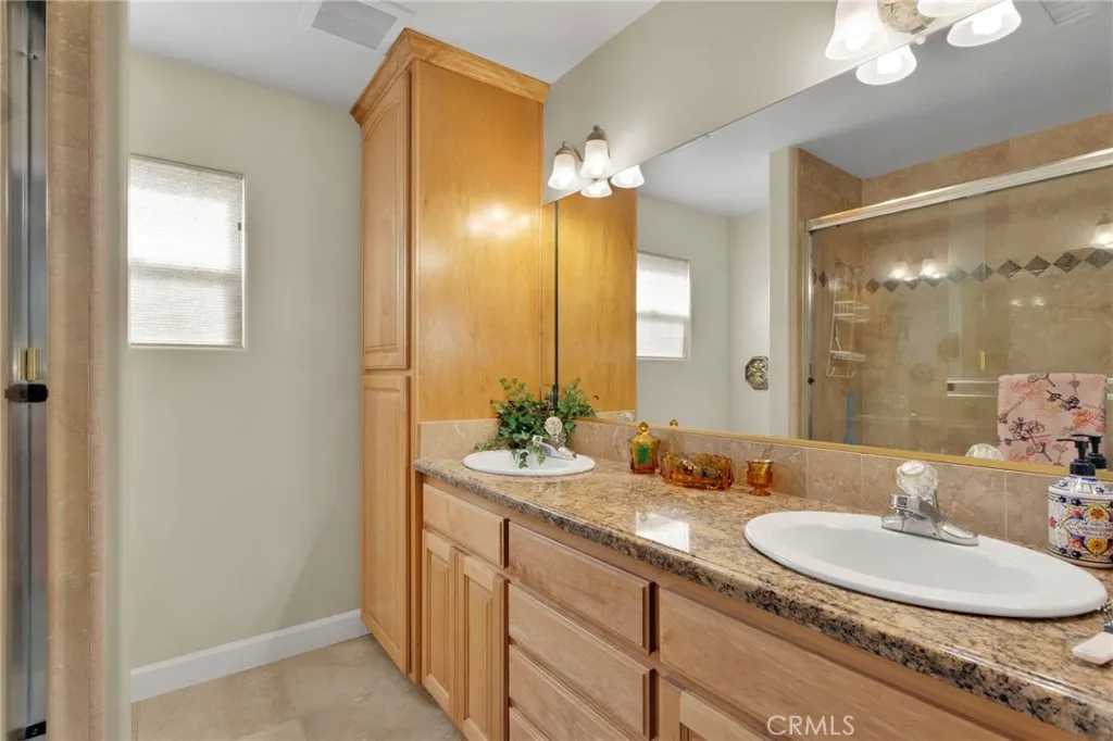 5505 N Alto, San Bernardino, California 92404 home-pic-16