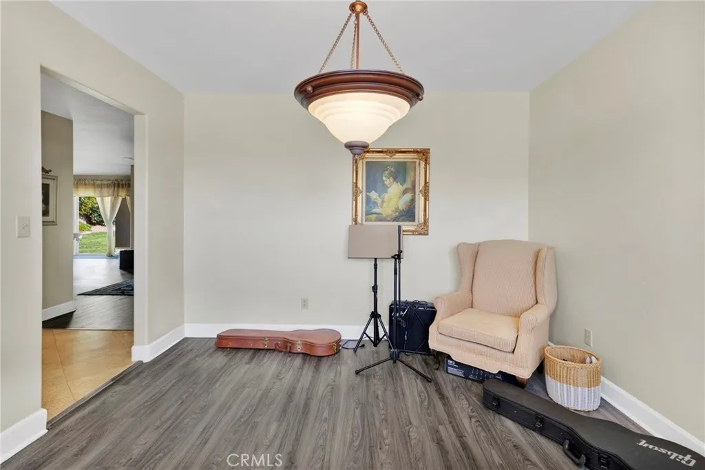 5505 N Alto, San Bernardino, California 92404 home-pic-11
