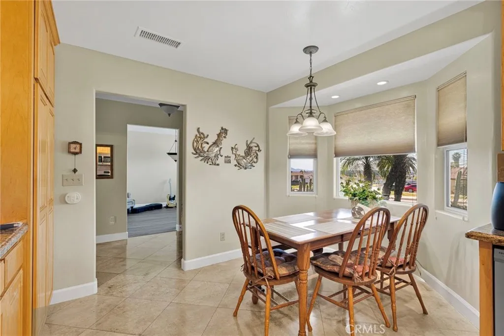 5505 N Alto, San Bernardino, California 92404 home-pic-4