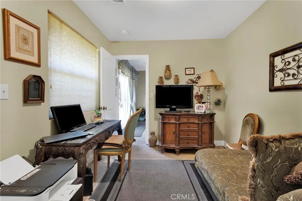 5505 N Alto, San Bernardino, California 92404 home-pic-21