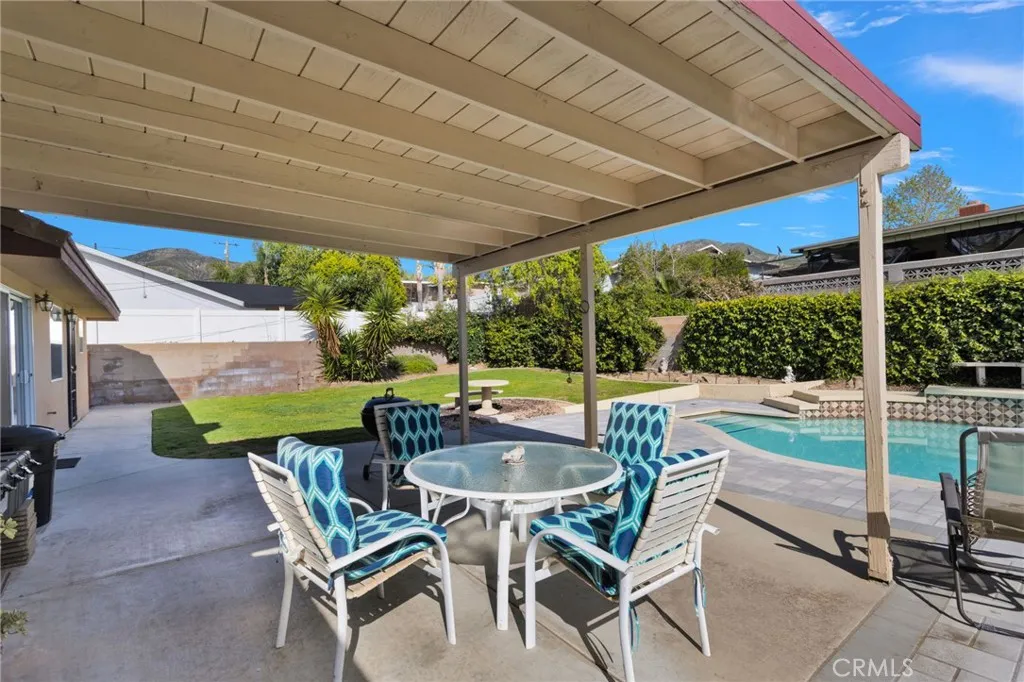 5505 N Alto, San Bernardino, California 92404 home-pic-26