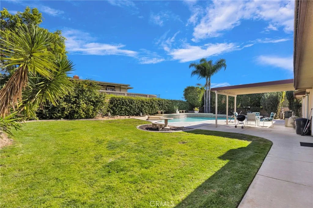 5505 N Alto, San Bernardino, California 92404 home-pic-25
