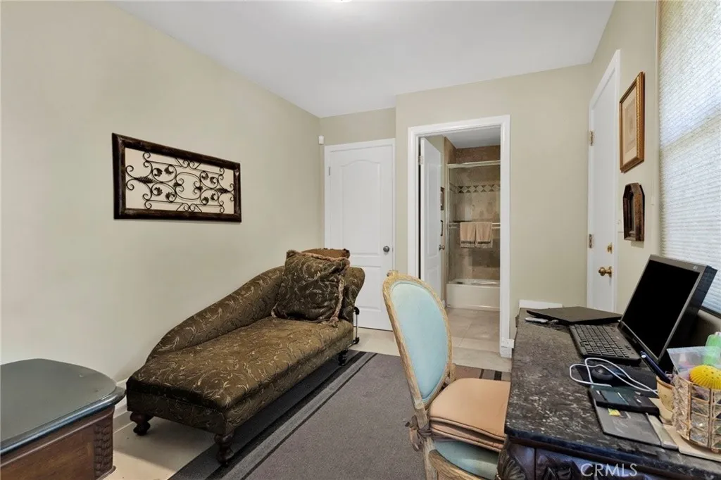 5505 N Alto, San Bernardino, California 92404 home-pic-20