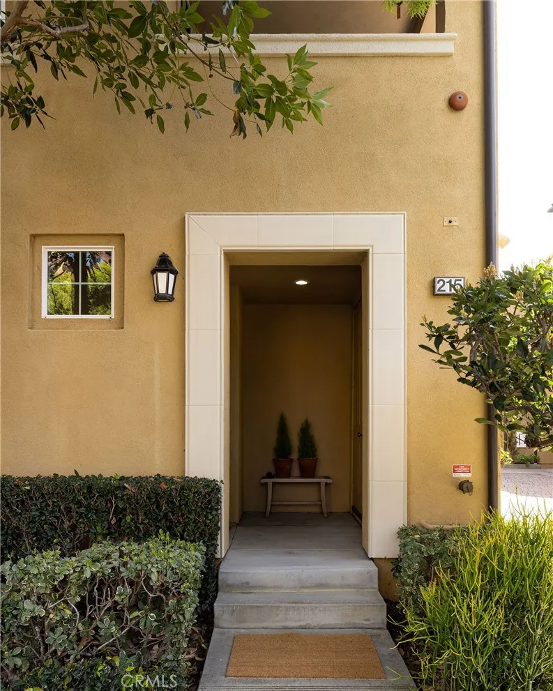 215 Lonetree, Irvine, California 92603 home-pic-2