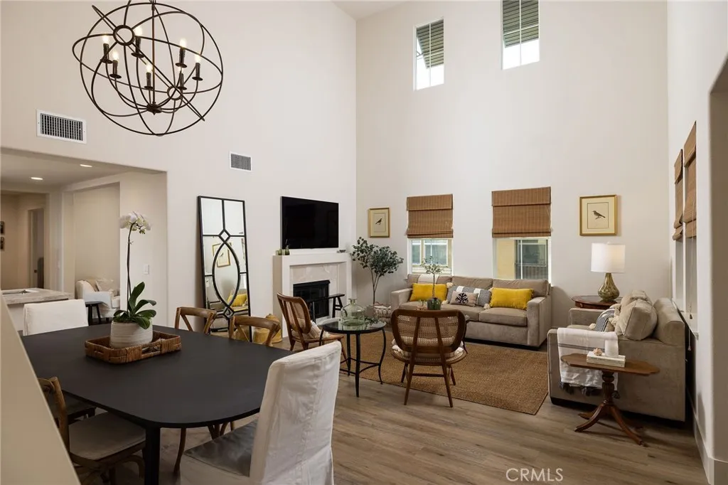 215 Lonetree, Irvine, California 92603 home-pic-3