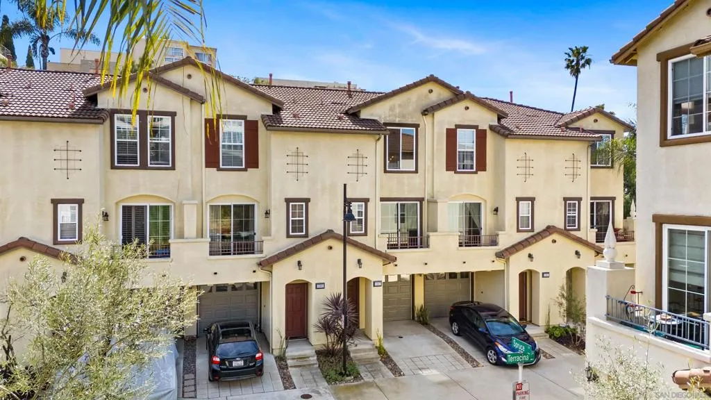 1307 Terracina Ln, San Diego, California 92103 home-pic-45