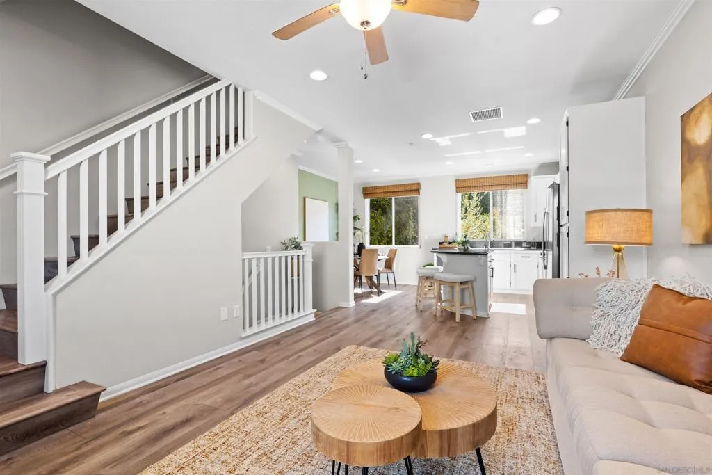 1307 Terracina Ln, San Diego, California 92103 home-pic-12